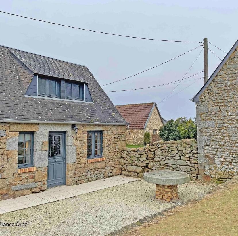 Villa Le P'Tit Suisse Normand Putanges Exterior foto